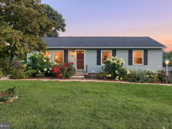 264 Nollyn Dr, Dallastown, PA 17313