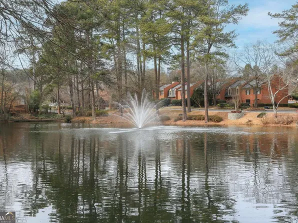 26304 Plantation Dr NE #304, Atlanta, GA 30324