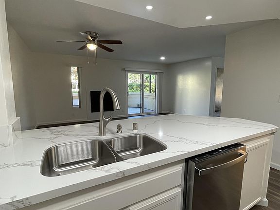 5th image of 9889 Scripps Westview Way Unit 103