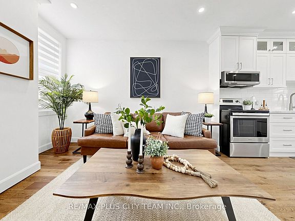 4th image of 320 Boon Ave