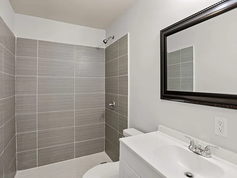 715 Corinth Rd — Photo 26