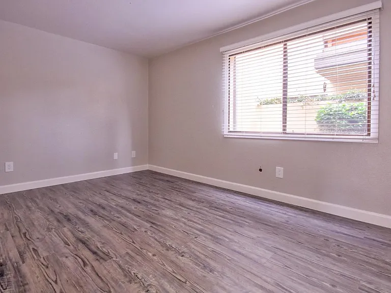 1051 Padre Dr #2 — Photo 5