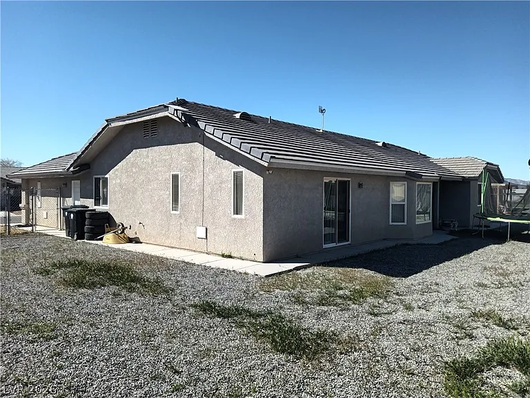 546 Elsie Ln — Photo 22