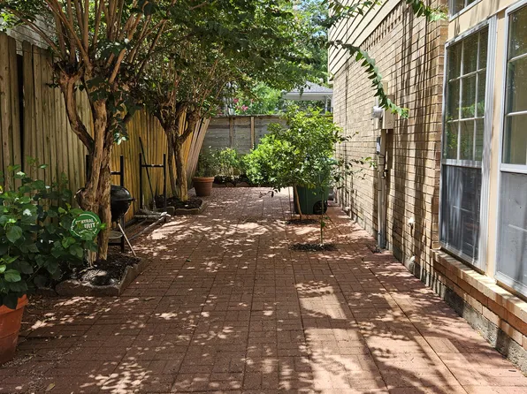 4110 Woodhead St, Houston, TX 77098