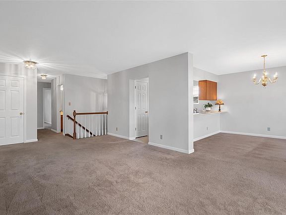 4th image of 3663 Colonia Place Dr APT A