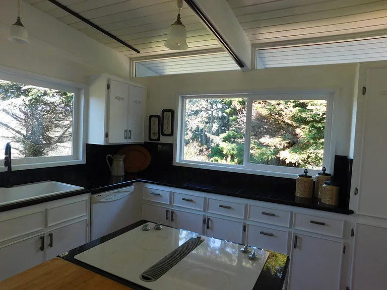 28601 Brooks Rd — Photo 9