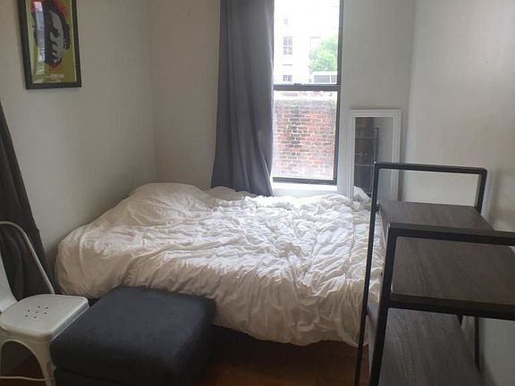 4th image of 128 Thompson St #315