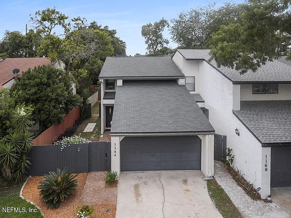 2nd image of 1164 Romaine Cir W