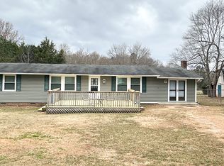 4625 Grassy Ln, Burlington, NC 27215