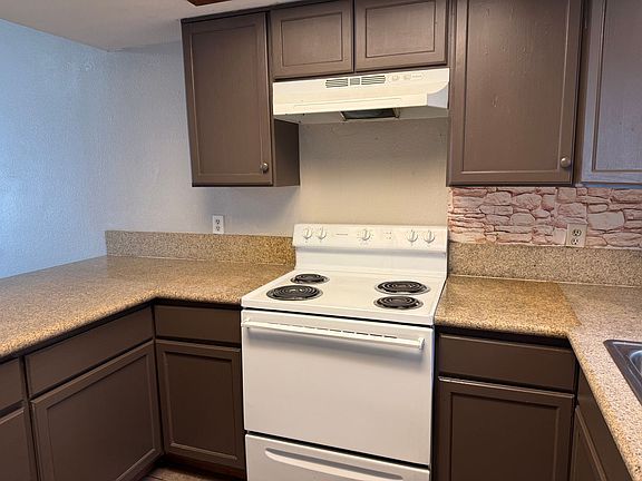 5th image of 3823 S Maryland Pkwy Unit D1
