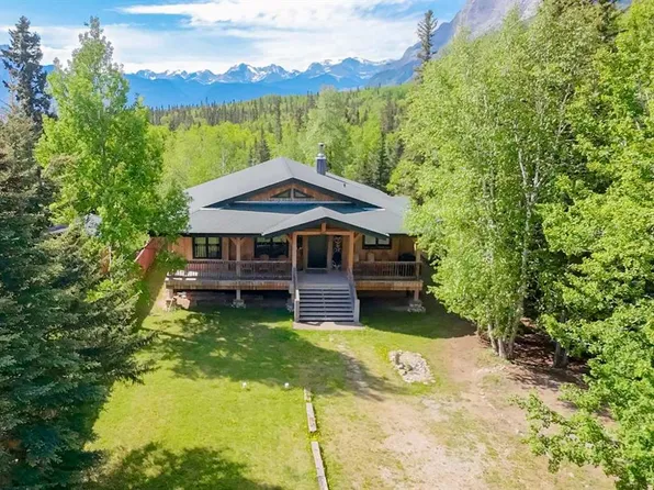 4813 E Mountain Rd, Yellowhead County, AB T0E 0C0