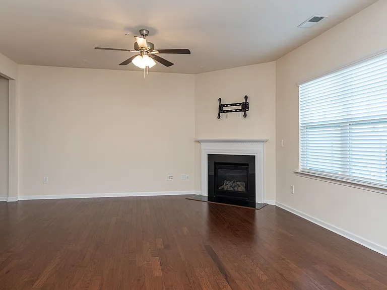 114B Clarendon St — Photo 12