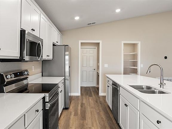 5th image of 5581 Buckeye Bend Dr