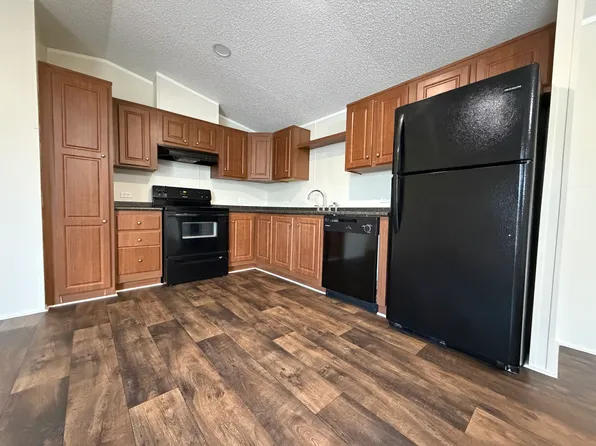 709 N Collins Fwy, Howe, TX