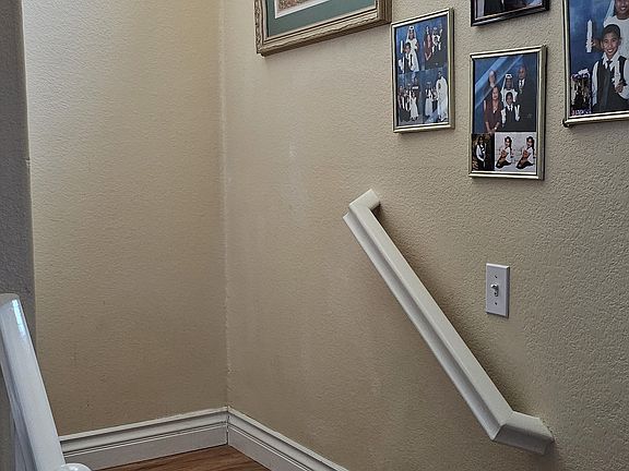 3rd image of 487 Calle Elegante