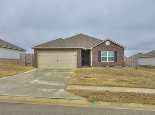 1106 Raven Dr, Claremore, OK 74019