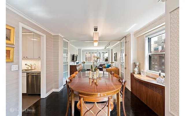 Sold by Douglas Elliman | media 22