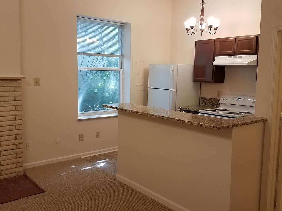 1st image of 809 Stockley Gdns #1A