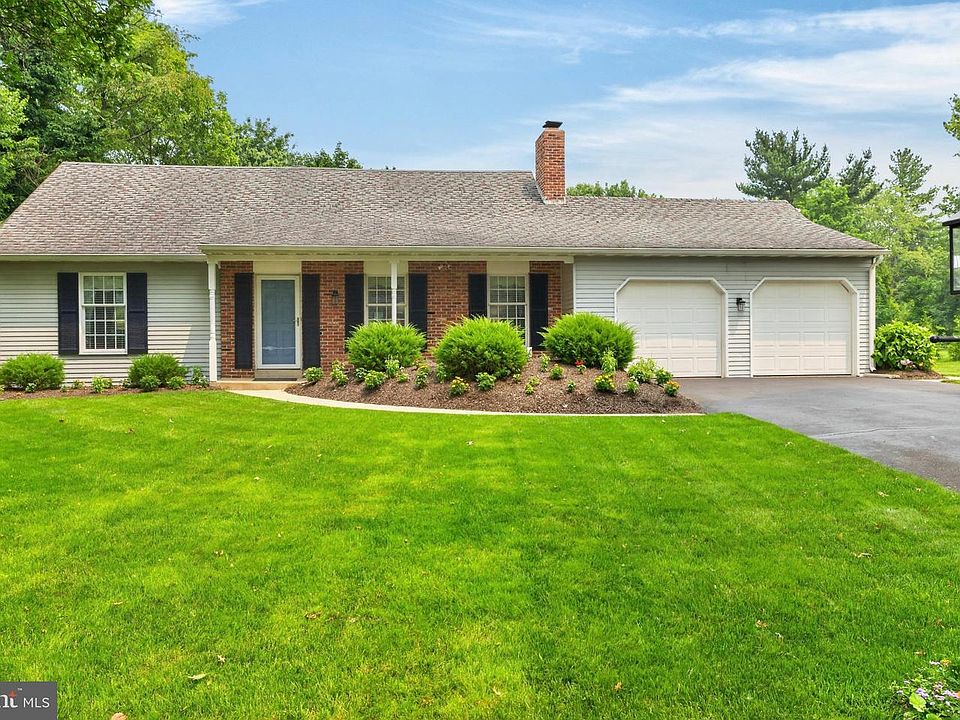 1st image of 2125 Berry Dr