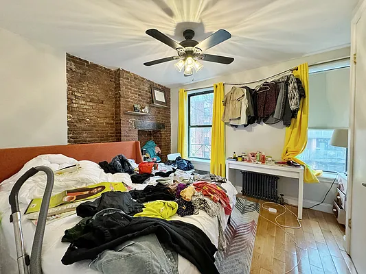 Rented by Pear NYC LLC | media 34