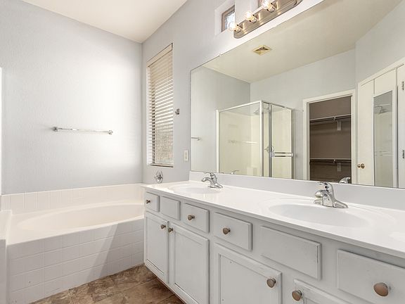 5th image of 1886 E Don Carlos Ave Unit 147