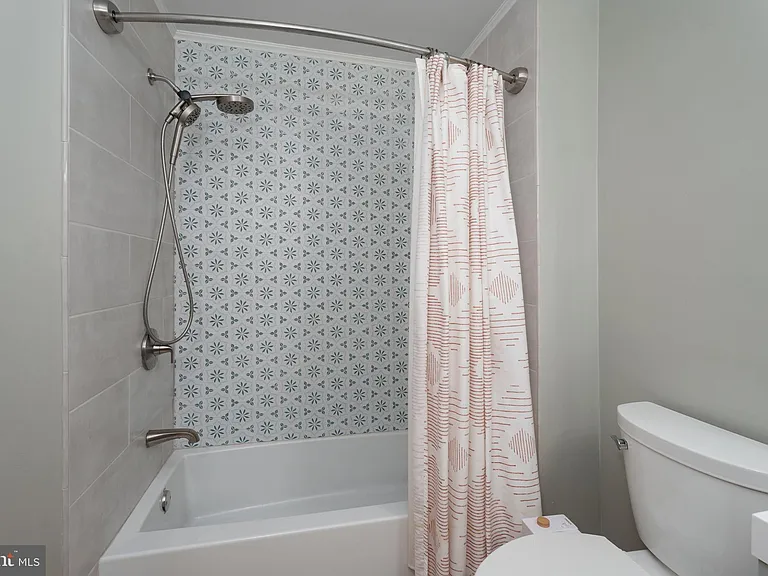 9 Woodmont Dr — Photo 22