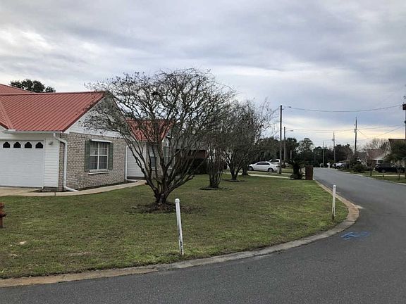 2nd image of 467 Rush Park Cir