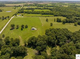 874 NE Highway Oo, Calhoun, MO 65323