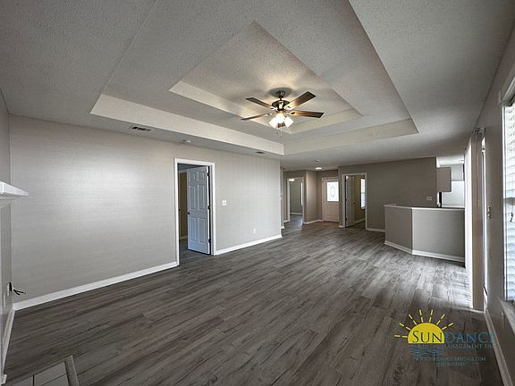 2nd image of 1902 Summer Hills Ln