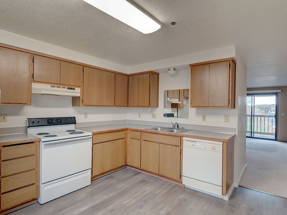 1st image of 1084 SE 4th Ave APT 203