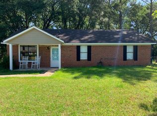 112 Creek Dr, Leesburg, GA 31763
