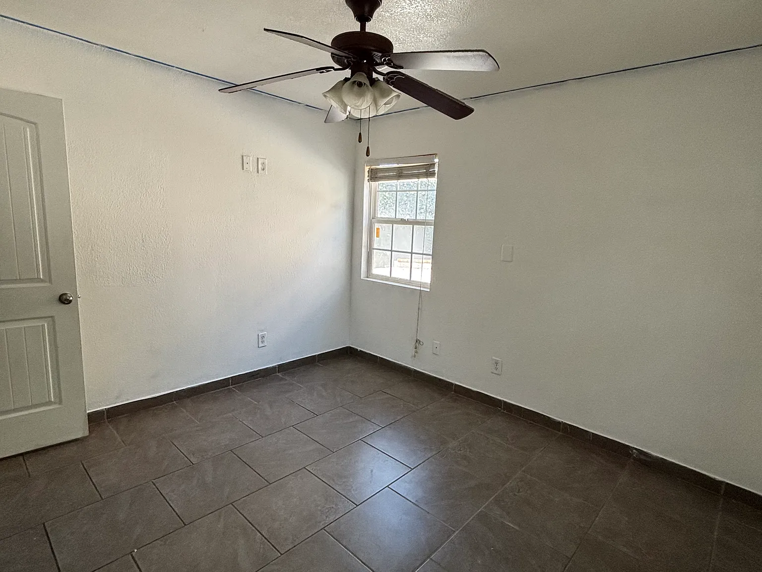 9456 Elm Ave — Photo 3