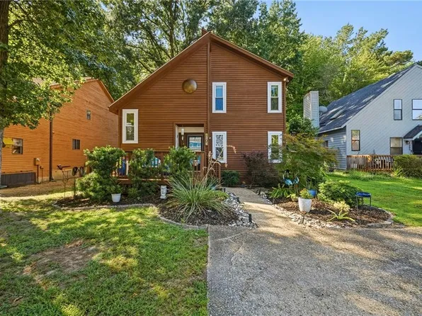 1305 Preserve Dr, Virginia Beach, VA 23451