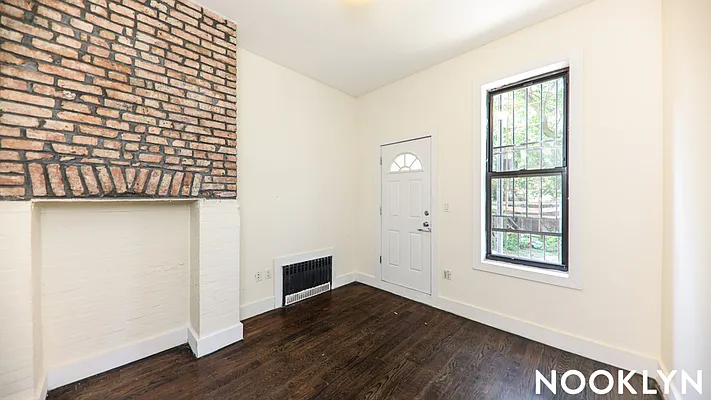 Rented by Nooklyn NYC LLC | media 19