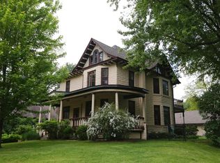 1701 Payne Ave N, Maplewood, MN 55117