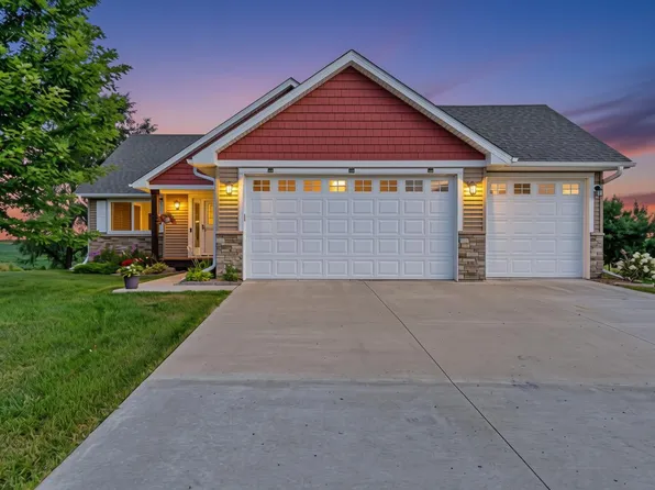 914 Prestwick Dr, Belle Plaine, MN 56011