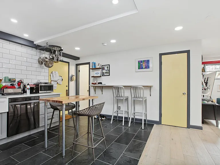 1855 Calvert St NW #LL2 — Photo 15