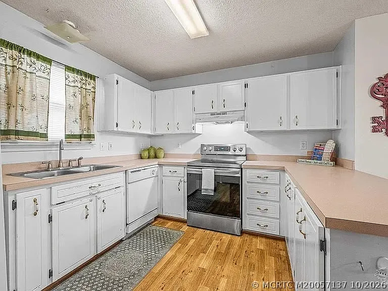 3 bed, 2.0 bath, 1233 sqft, $1,252 — Photo 4