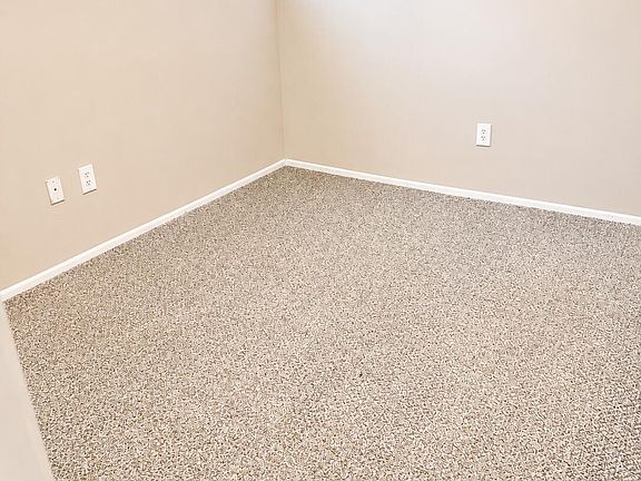 5th image of 146 Bayview Ln #2
