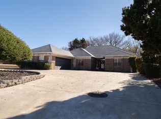 206 Bowling Dr, Pauls Valley, OK 73075