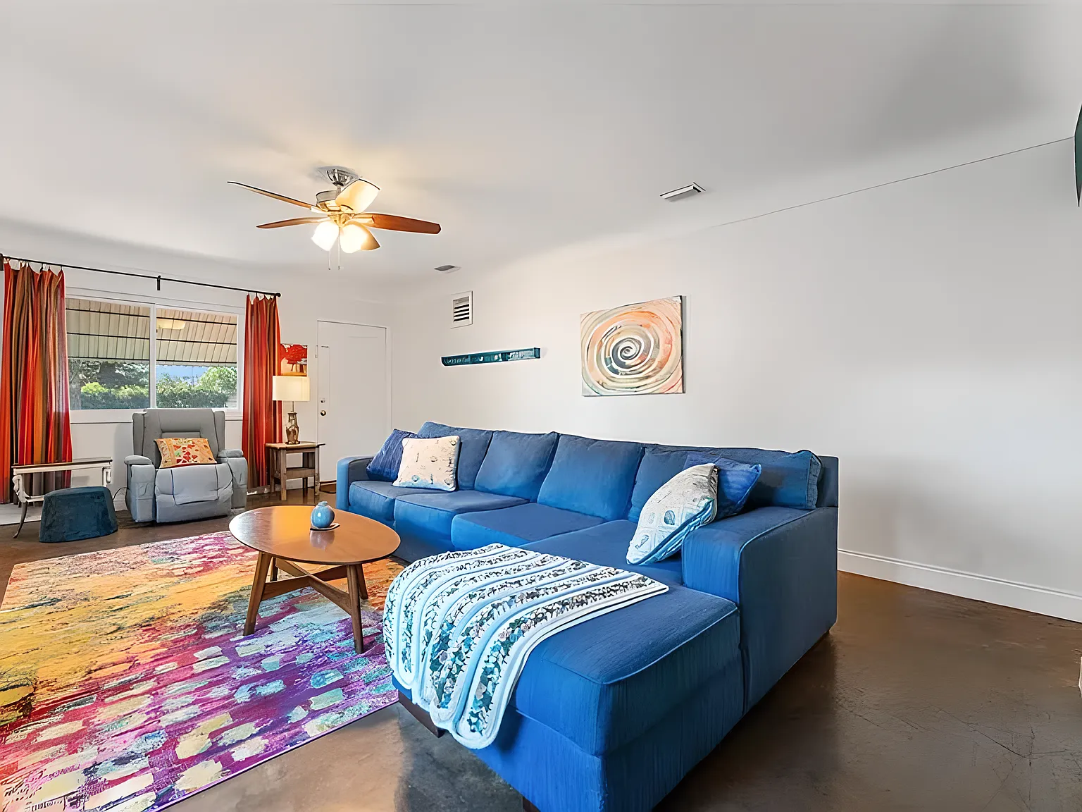 2 bed, 1064 sqft, $2,550 — Photo 2