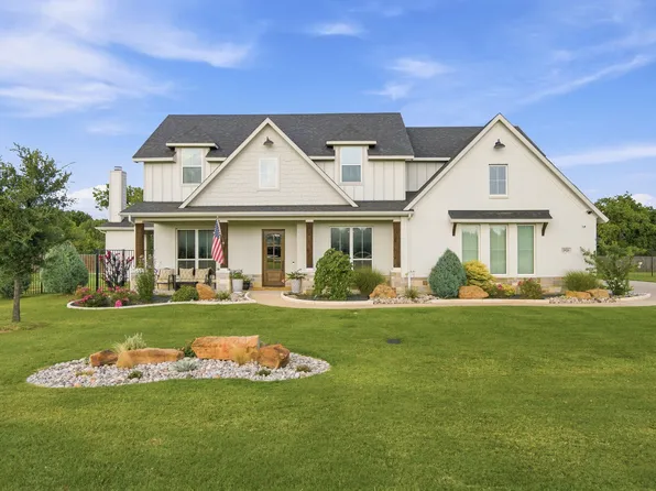 3920 Lizzy Ln, Midlothian, TX 76065