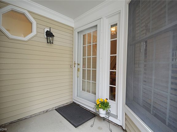3rd image of 31825 Bayview Dr APT 120