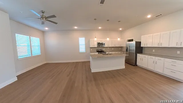2 bed, 2.0 bath, 1215 sqft, $1,650 — Photo 4