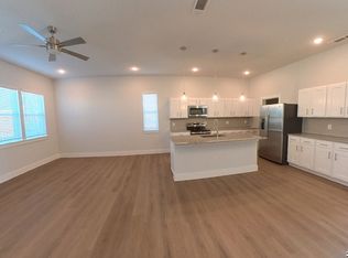 330 E Carson St #1101, San Antonio, TX 78208