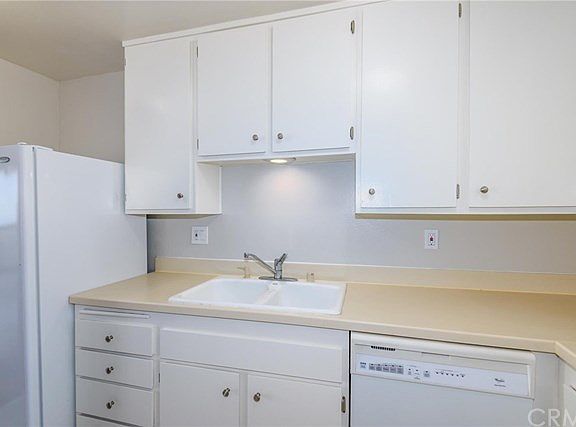 5th image of 6542 Ocean Crest Dr APT C107