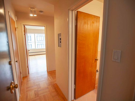 2nd image of 2590 Greenwich St APT 8