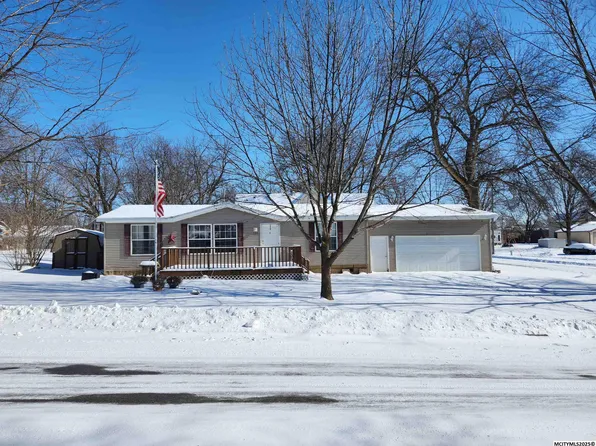 105 N Gaylord Ave, Nora Springs, IA 50458