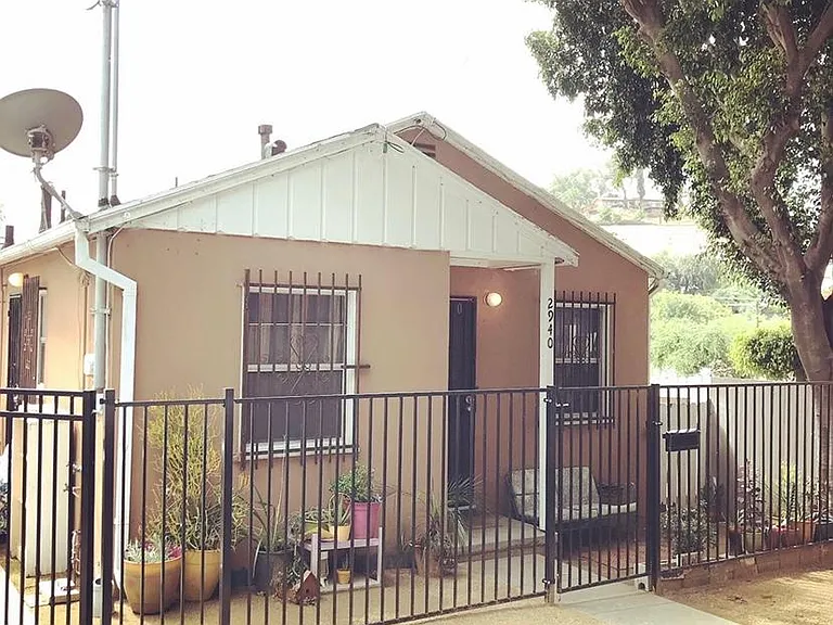2940 Ballard St — Photo 3