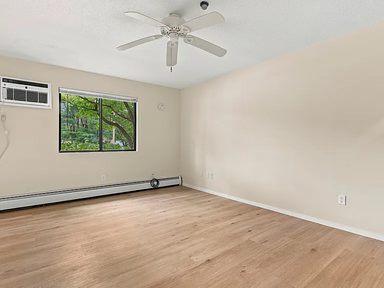 147 Sylvan St #12A — Photo 16
